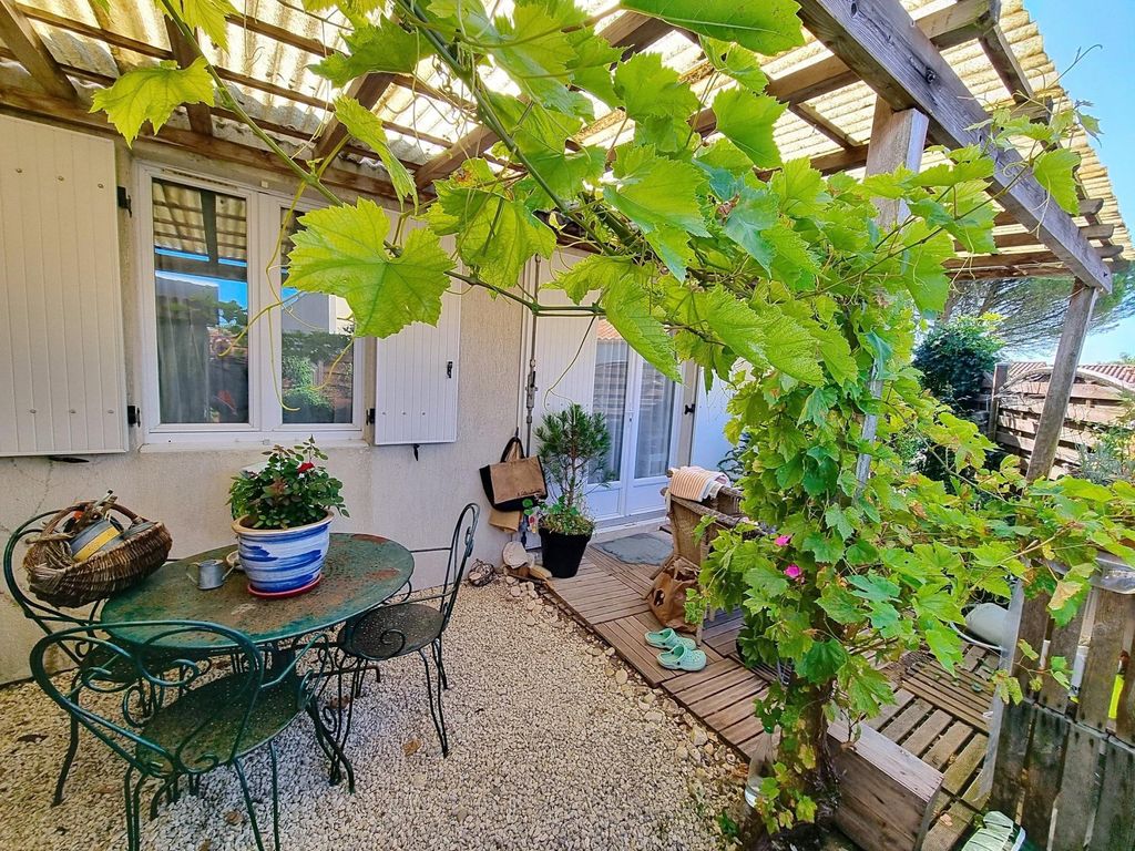 Achat maison à vendre 2 chambres 45 m² - La Jarne