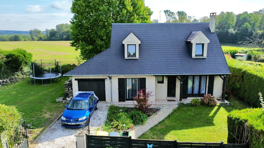 Achat maison à vendre 4 chambres 103 m² - Villers-Cotterêts