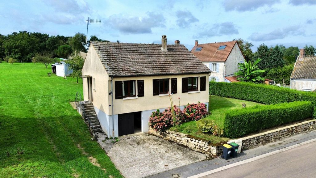 Achat maison à vendre 3 chambres 77 m² - Villers-Cotterêts