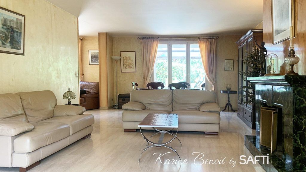 Achat maison à vendre 4 chambres 166 m² - Saint-Germain-lès-Corbeil