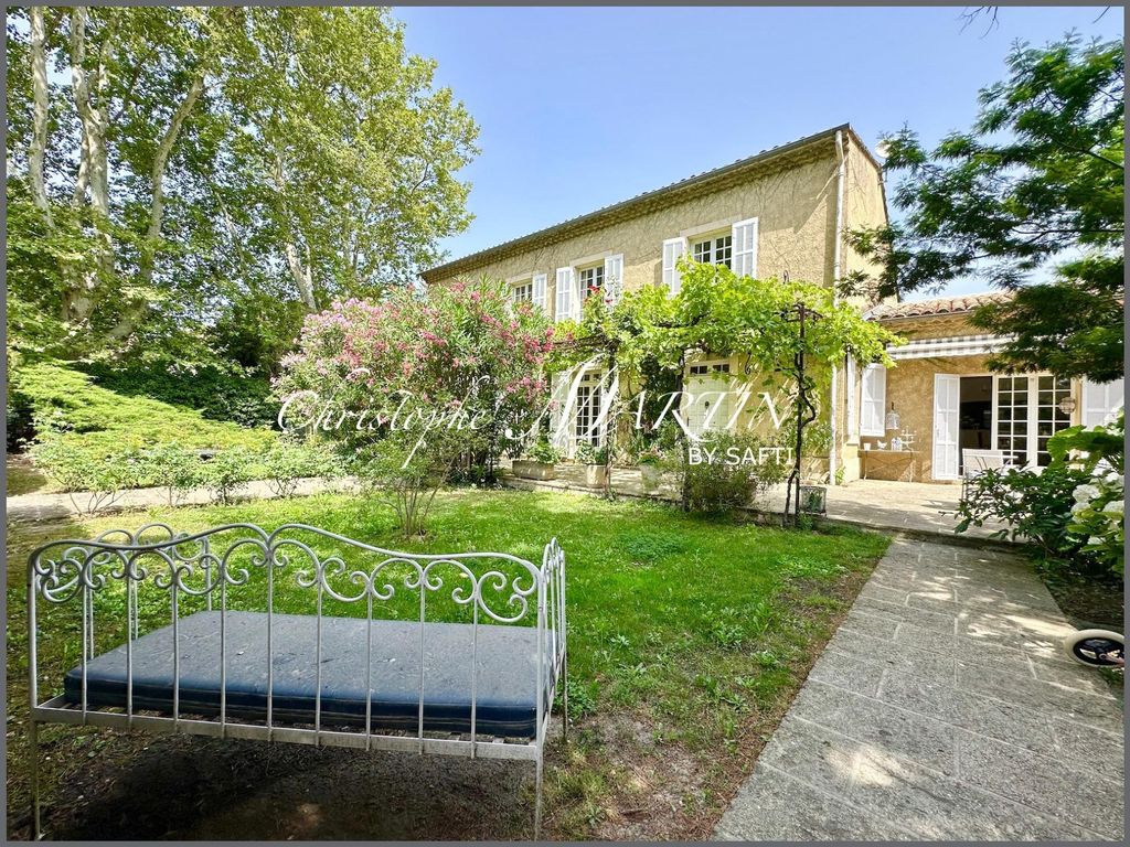 Achat maison à vendre 6 chambres 407 m² - Avignon