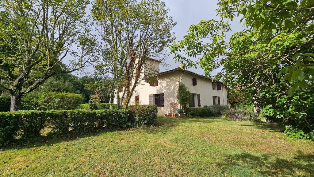 Achat maison à vendre 4 chambres 191 m² - Monclar-de-Quercy