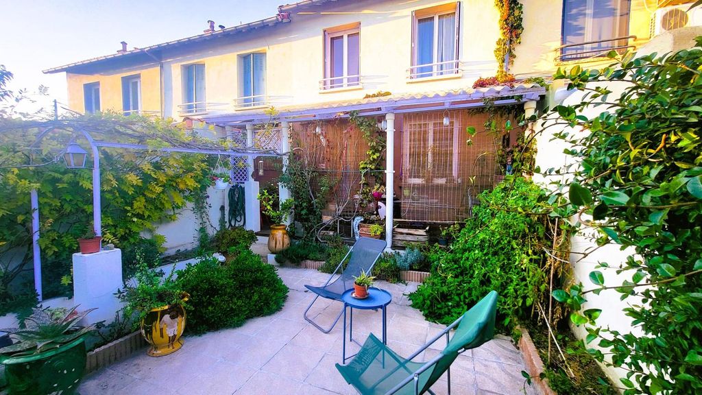 Achat maison à vendre 2 chambres 80 m² - Marseille 15ème arrondissement