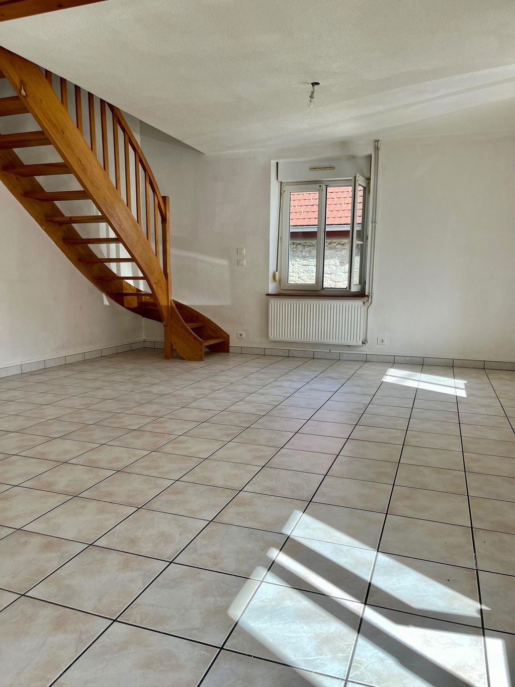 Achat maison à vendre 3 chambres 92 m² - Les Premiers-Sapins