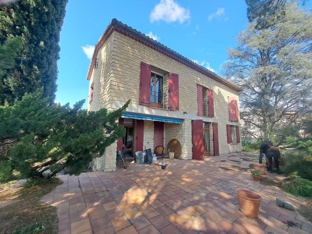 Achat maison à vendre 4 chambres 200 m² - Carpentras