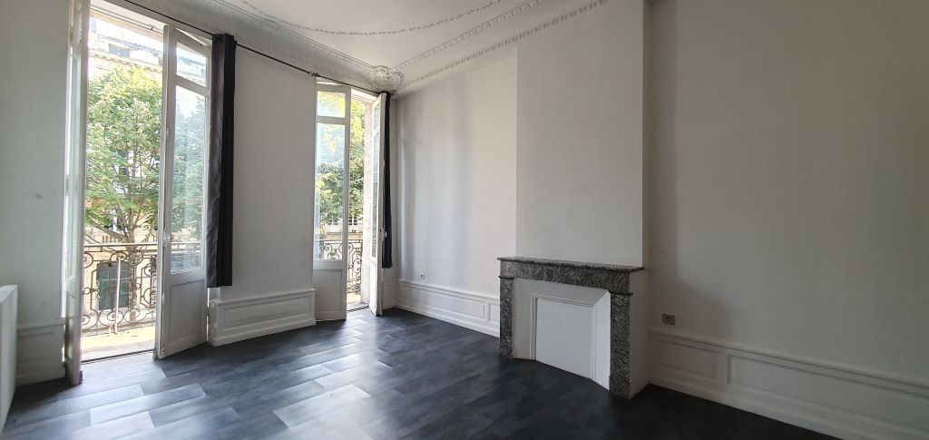 Achat appartement à vendre 3 pièces 86 m² - Bordeaux