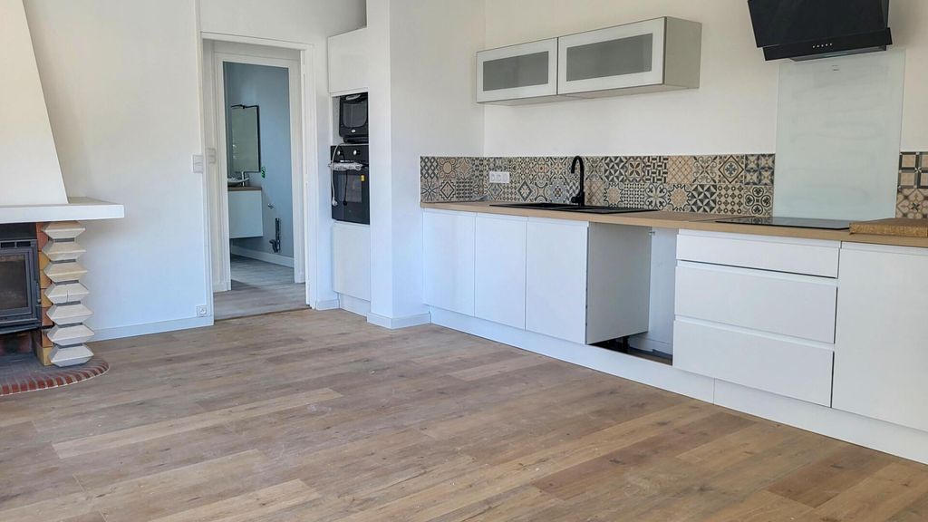 Achat appartement à vendre 2 pièces 63 m² - Royan