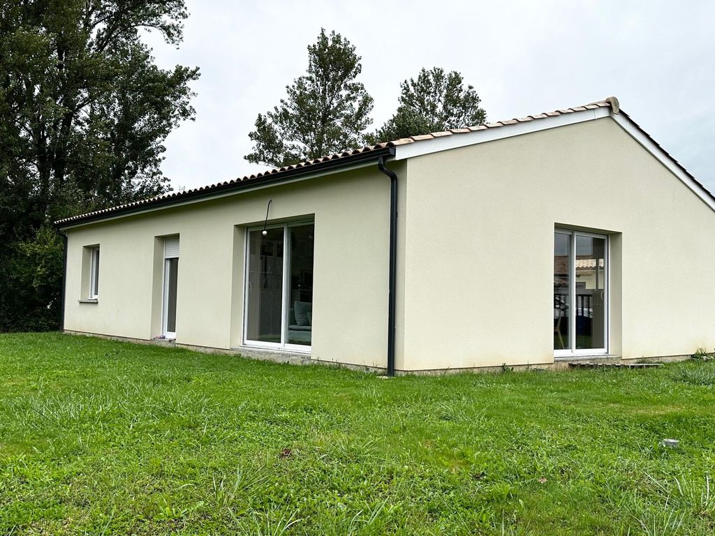 Achat maison à vendre 4 chambres 110 m² - Sauveterre-de-Guyenne