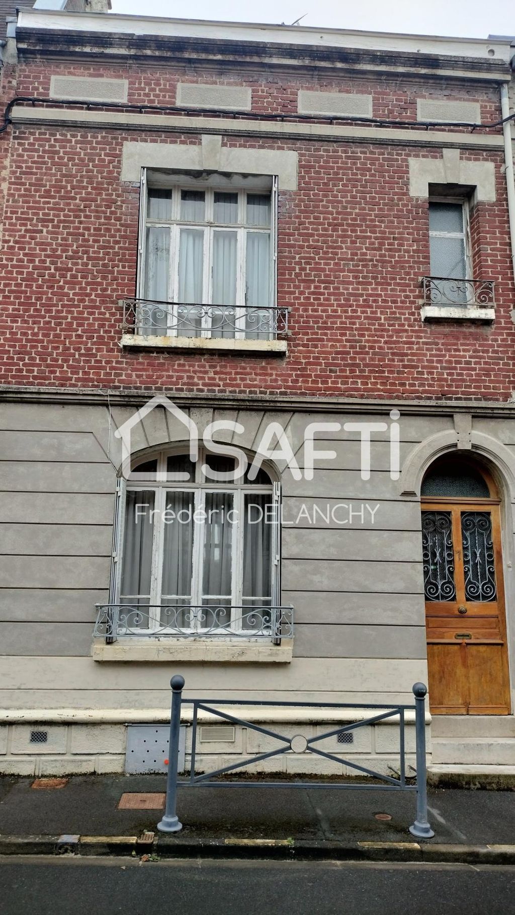 Achat maison à vendre 3 chambres 121 m² - Saint-Quentin