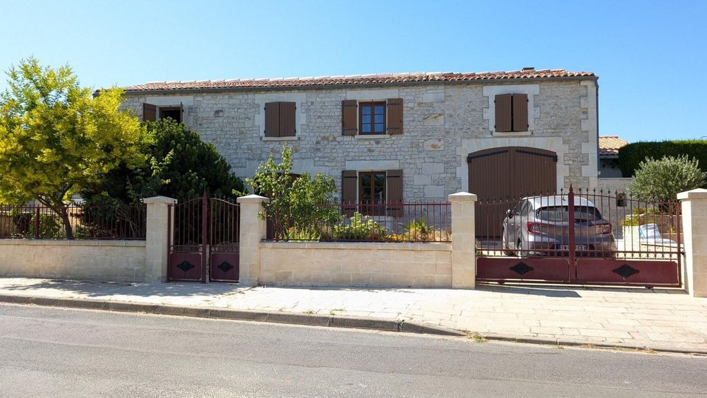 Achat maison à vendre 5 chambres 235 m² - Marignac