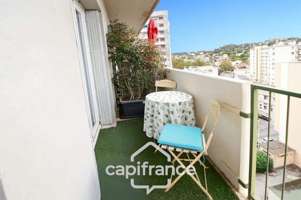 Achat appartement à vendre 3 pièces 68 m² - Toulon