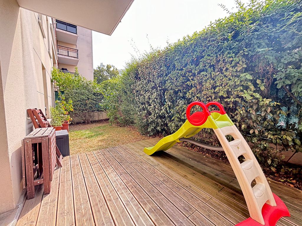 Achat appartement à vendre 3 pièces 61 m² - Nanterre