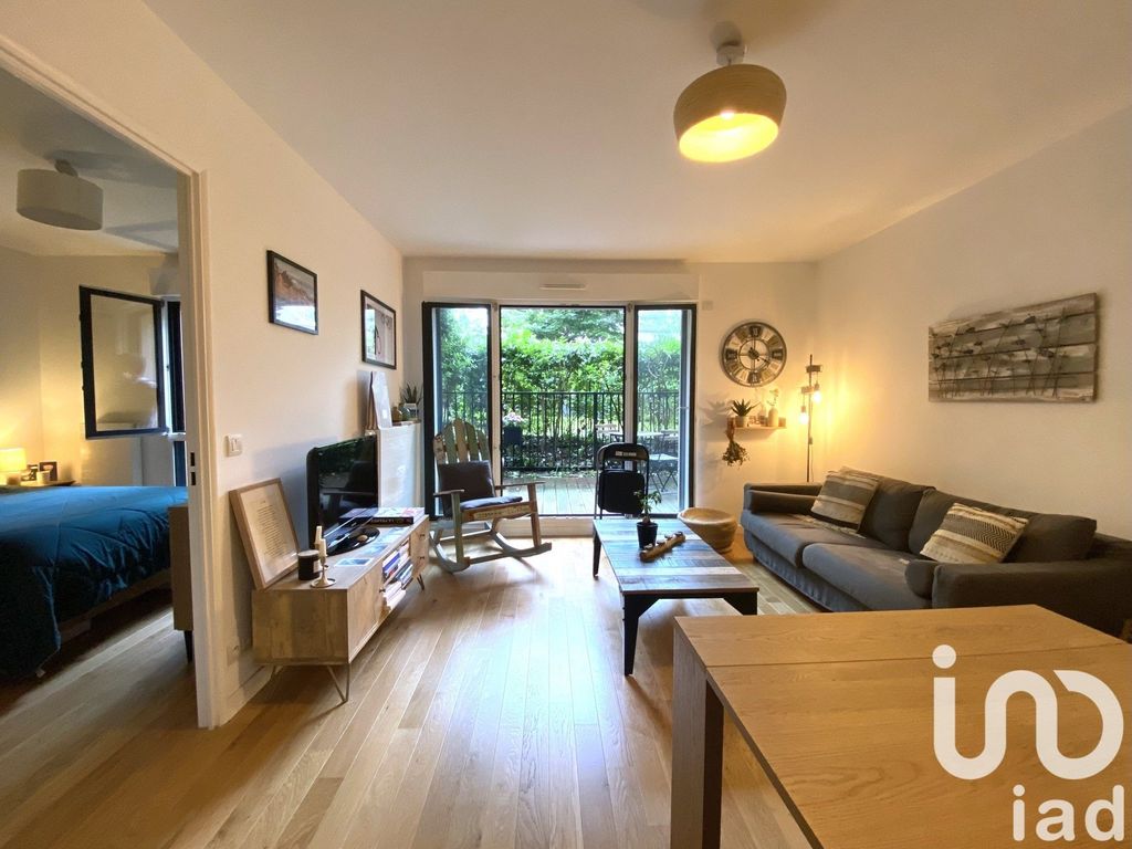 Achat appartement à vendre 2 pièces 45 m² - Suresnes