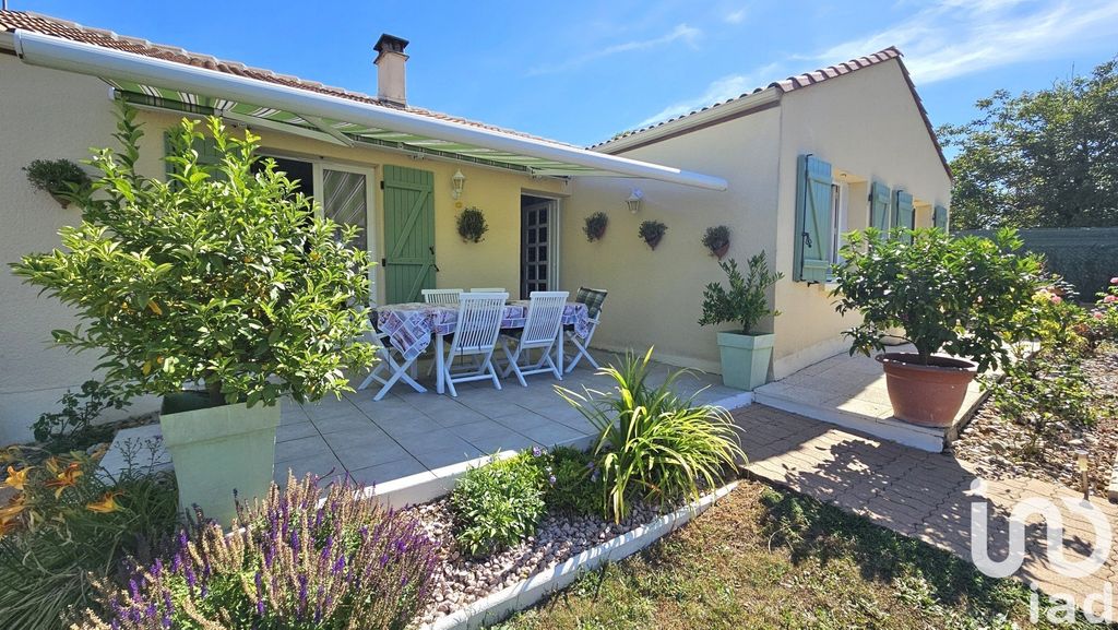 Achat maison à vendre 4 chambres 115 m² - Mornac