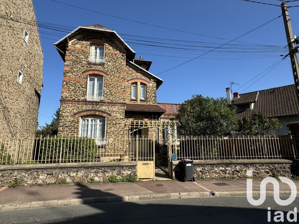 Achat maison à vendre 4 chambres 135 m² - Savigny-sur-Orge