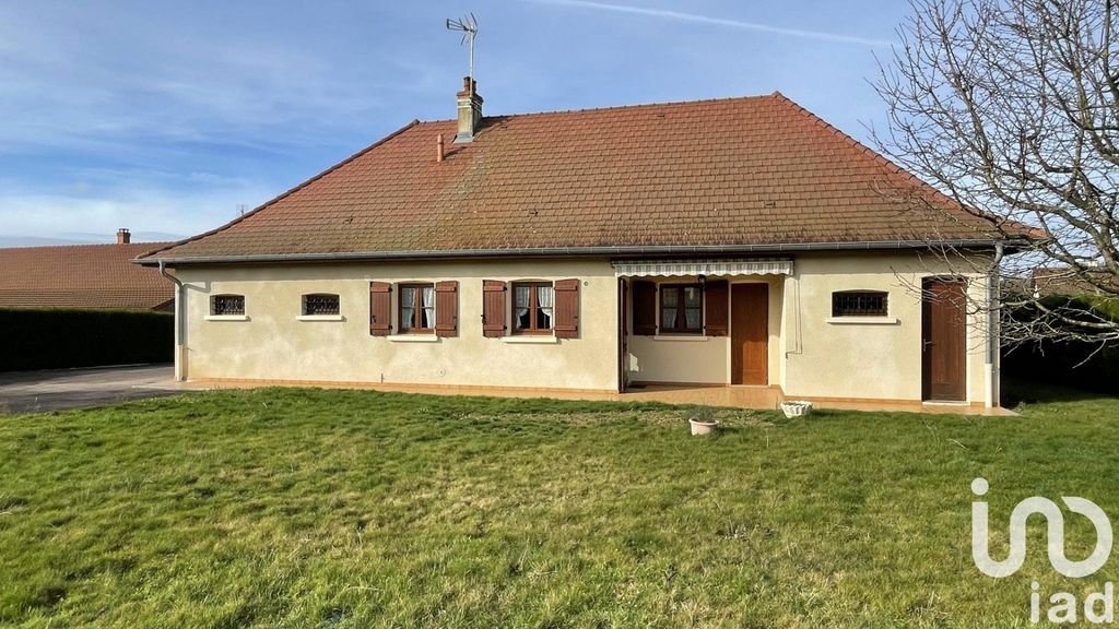 Achat maison à vendre 3 chambres 106 m² - Saint-Étienne-en-Bresse