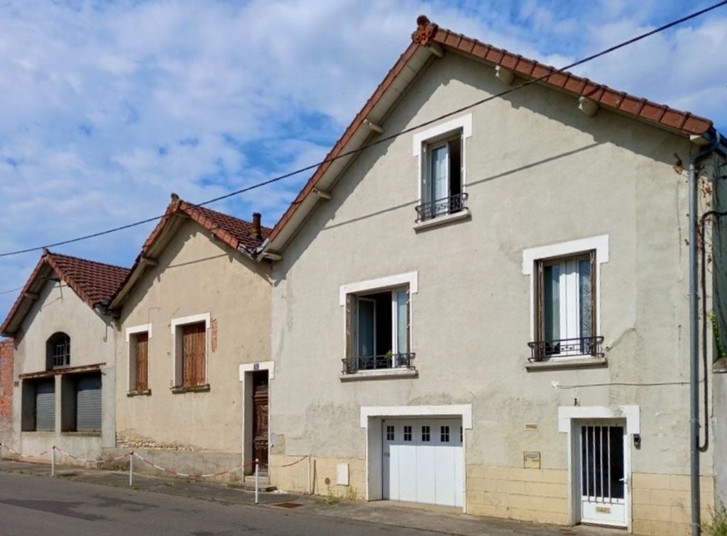 Achat maison à vendre 4 chambres 149 m² - Sancoins