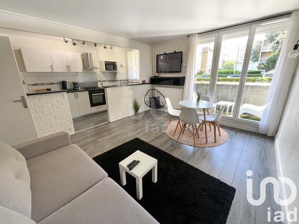 Achat appartement à vendre 2 pièces 52 m² - Chilly-Mazarin