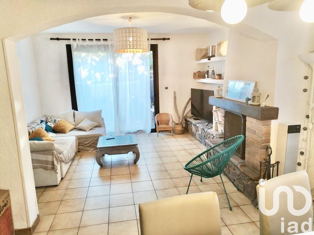 Achat maison à vendre 3 chambres 121 m² - Hyères