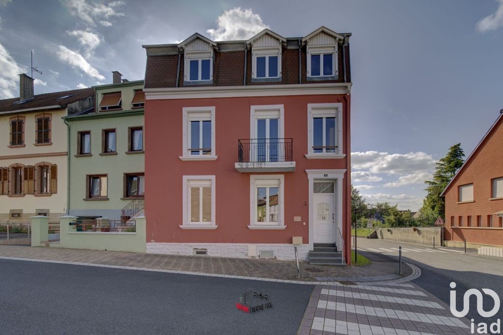 Achat maison à vendre 7 chambres 183 m² - Rémelfing