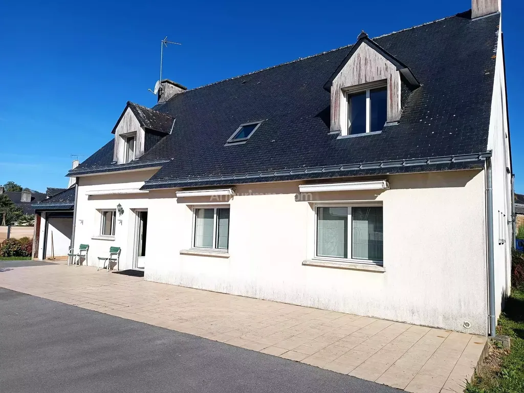 Achat maison à vendre 4 chambres 204 m² - Sainte-Anne-d'Auray