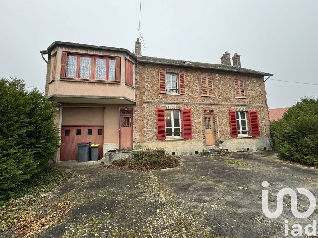 Achat maison à vendre 3 chambres 185 m² - Villeneuve-les-Bordes