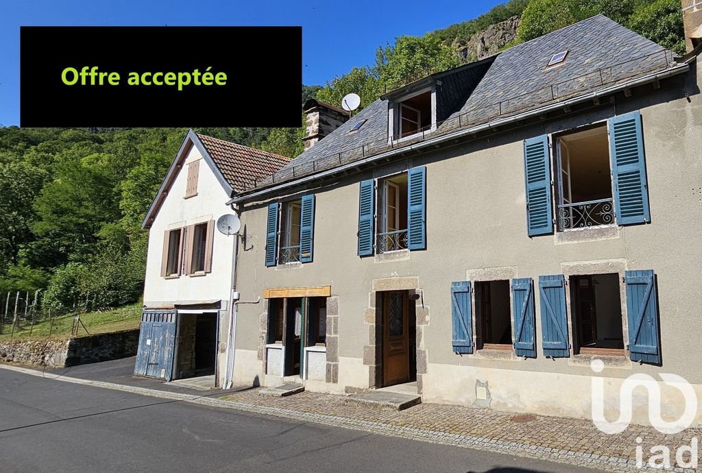 Achat maison à vendre 5 chambres 121 m² - Saint-Vincent-de-Salers