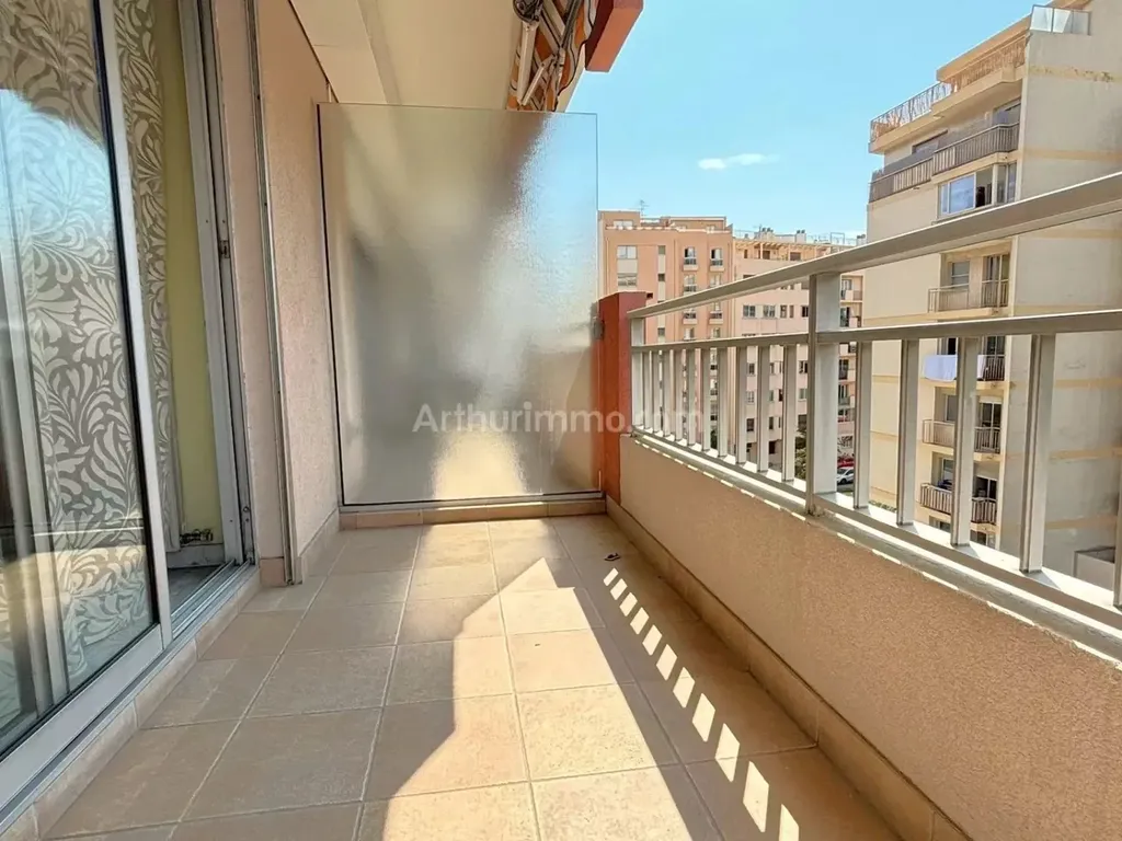 Achat appartement à vendre 2 pièces 57 m² - Nice