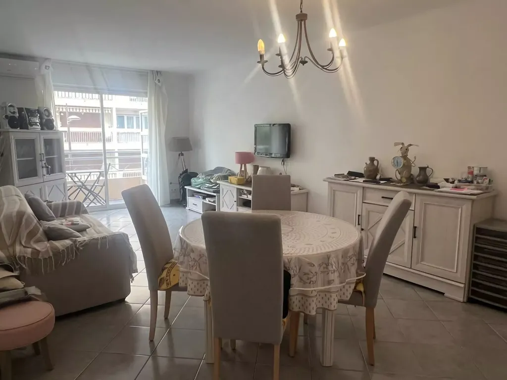 Achat appartement à vendre 2 pièces 49 m² - Sainte-Maxime