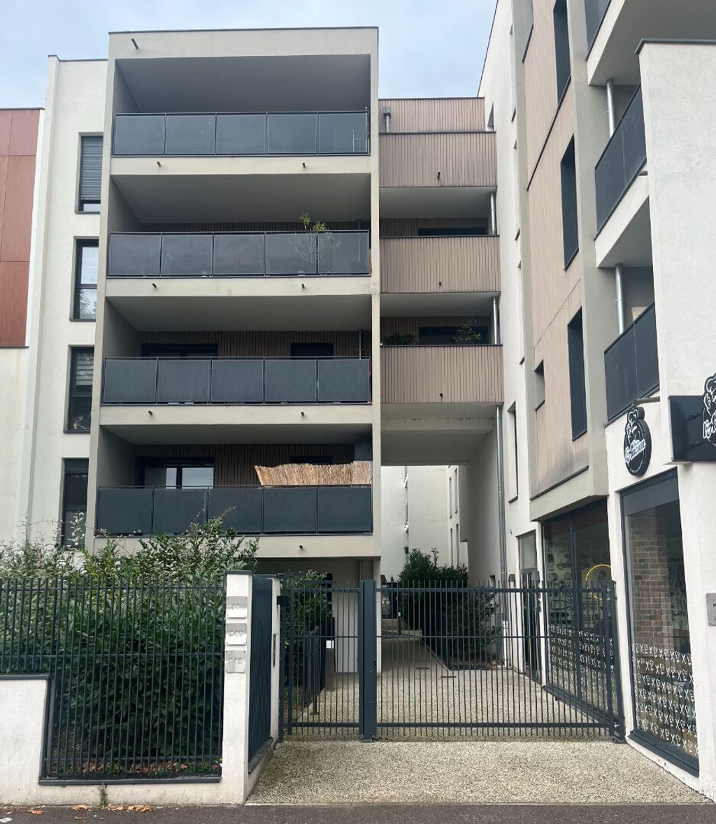 Achat appartement à vendre 3 pièces 62 m² - Lyon 8ème arrondissement