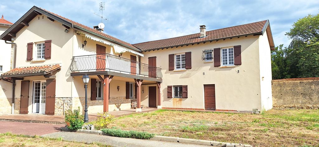 Achat maison à vendre 4 chambres 173 m² - Bourg-en-Bresse