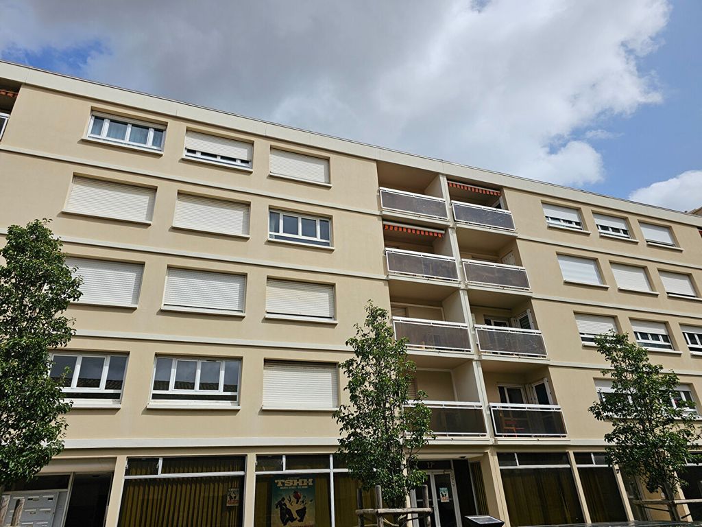 Achat appartement à vendre 4 pièces 87 m² - Nîmes