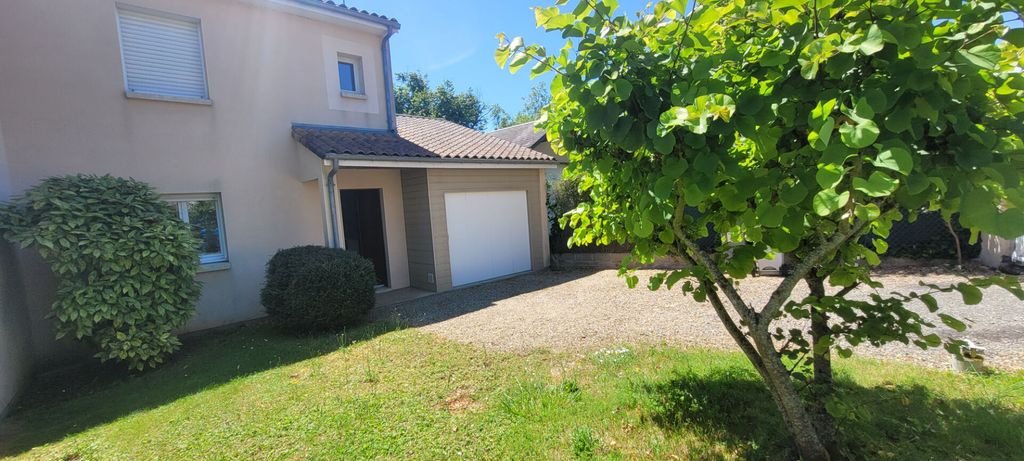 Achat maison à vendre 2 chambres 74 m² - Poitiers