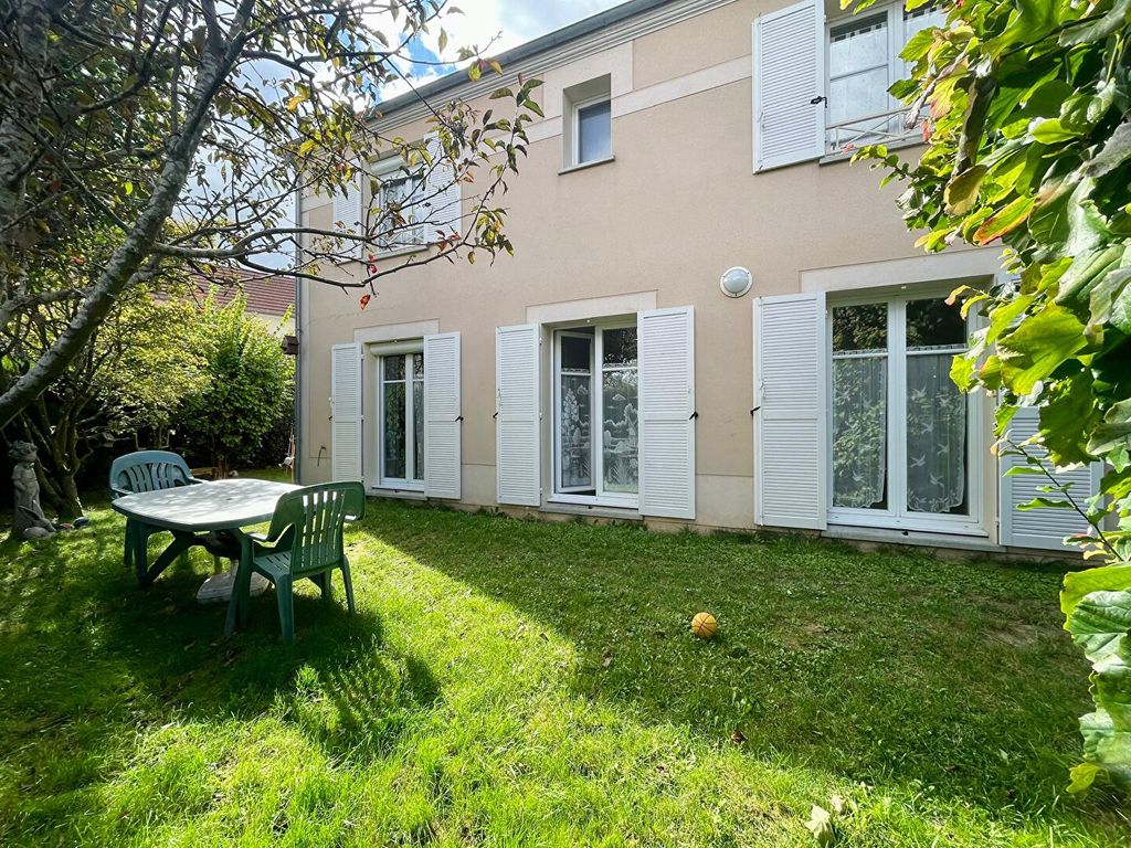 Achat maison à vendre 4 chambres 134 m² - Bussy-Saint-Georges