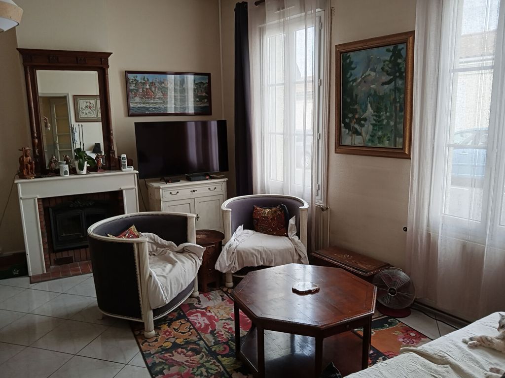 Achat maison à vendre 2 chambres 87 m² - Rochefort