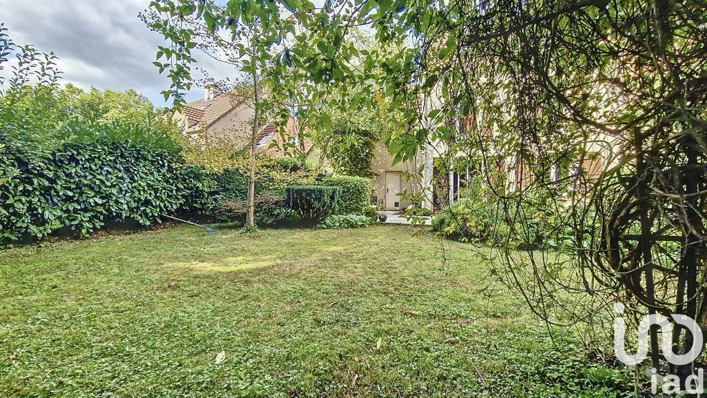 Achat maison à vendre 5 chambres 126 m² - Évry