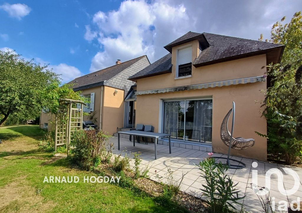 Achat maison à vendre 3 chambres 140 m² - Saint-Martin-du-Fouilloux