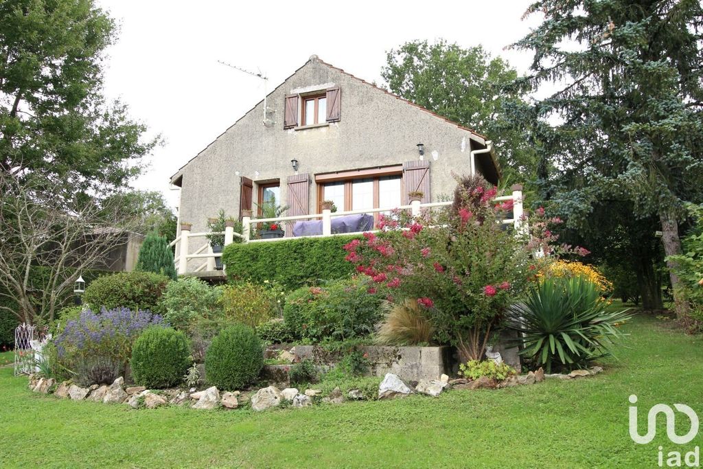 Achat maison à vendre 4 chambres 103 m² - Montgé-en-Goële