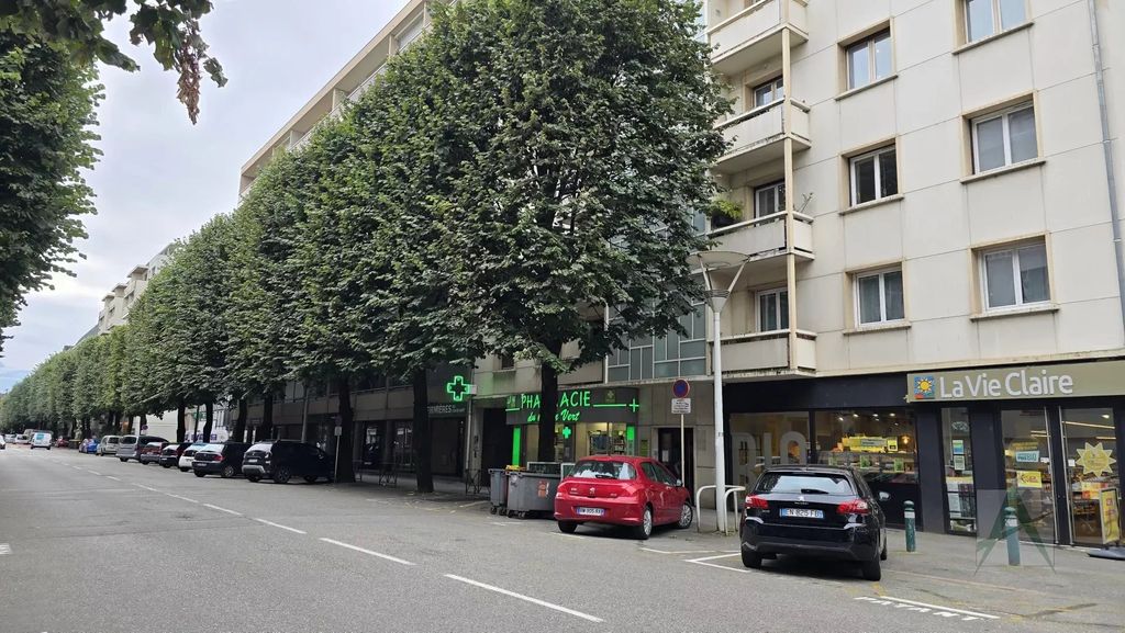 Achat appartement à vendre 3 pièces 64 m² - Chambéry