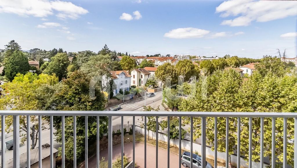 Achat appartement à vendre 3 pièces 77 m² - Villefranche-sur-Saône