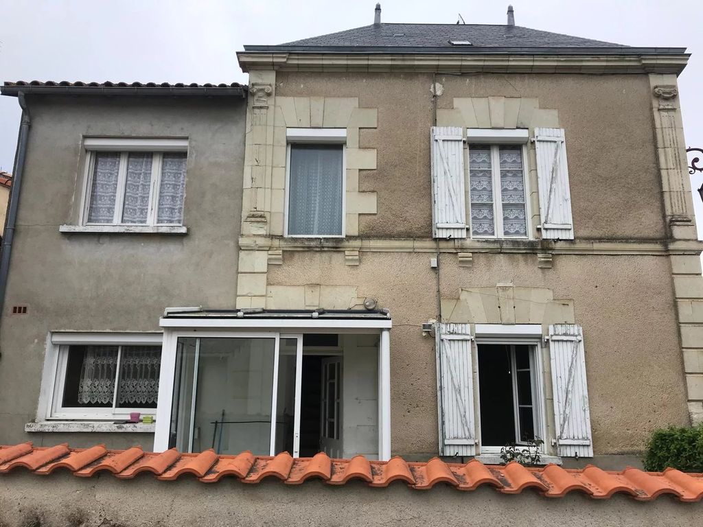 Achat maison à vendre 2 chambres 84 m² - Oiron