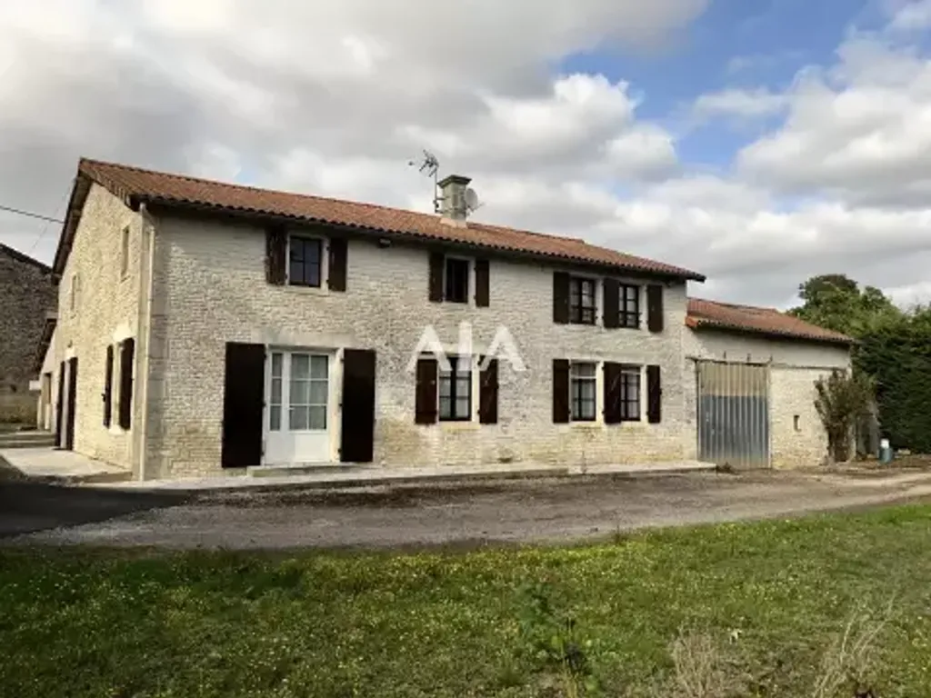 Achat maison à vendre 4 chambres 162 m² - Villefagnan