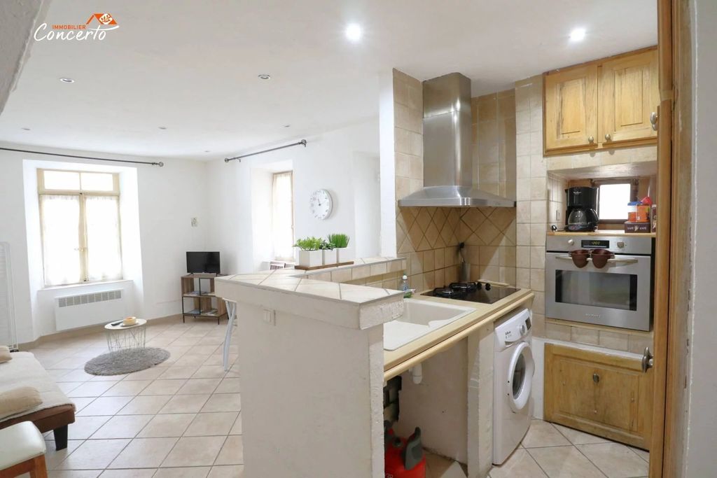 Achat maison à vendre 2 chambres 75 m² - Roquebrune-sur-Argens