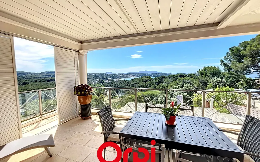 Achat appartement à vendre 4 pièces 131 m² - Bandol