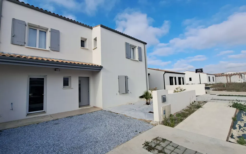 Achat maison à vendre 3 chambres 123 m² - Dompierre-sur-Mer