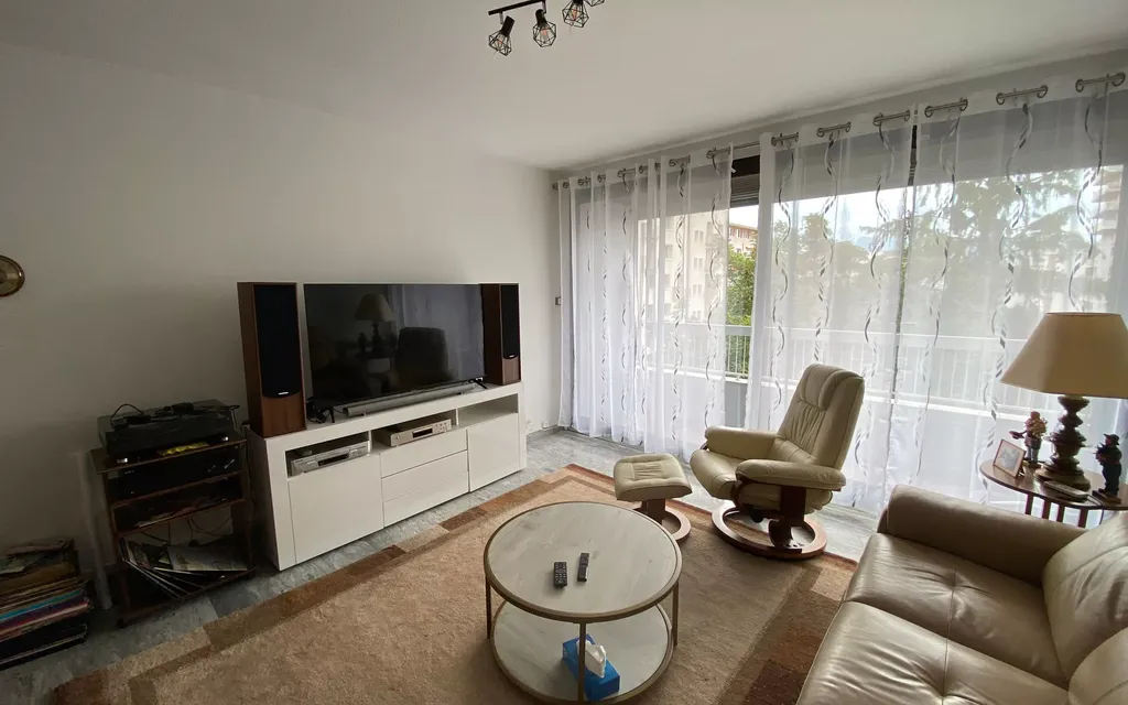 Achat appartement à vendre 3 pièces 82 m² - Grenoble