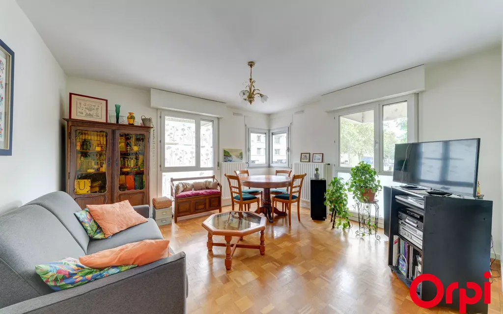 Achat appartement à vendre 2 pièces 47 m² - Lyon 8ème arrondissement