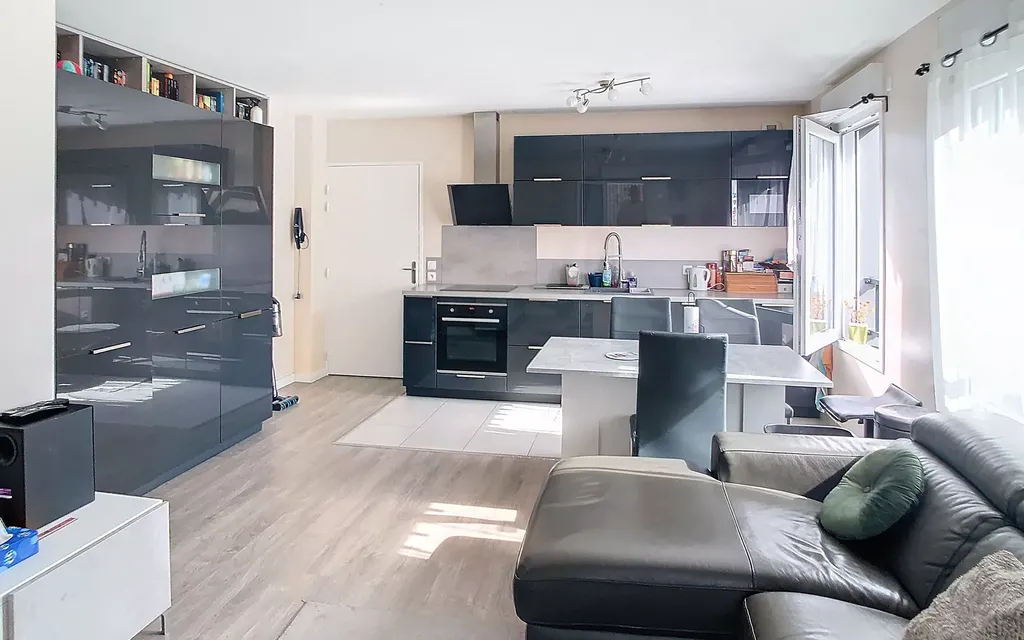 Achat appartement à vendre 4 pièces 79 m² - Guyancourt