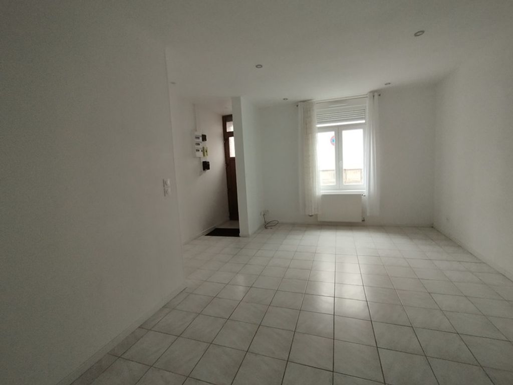 Achat maison à vendre 2 chambres 65 m² - Saint-Quentin