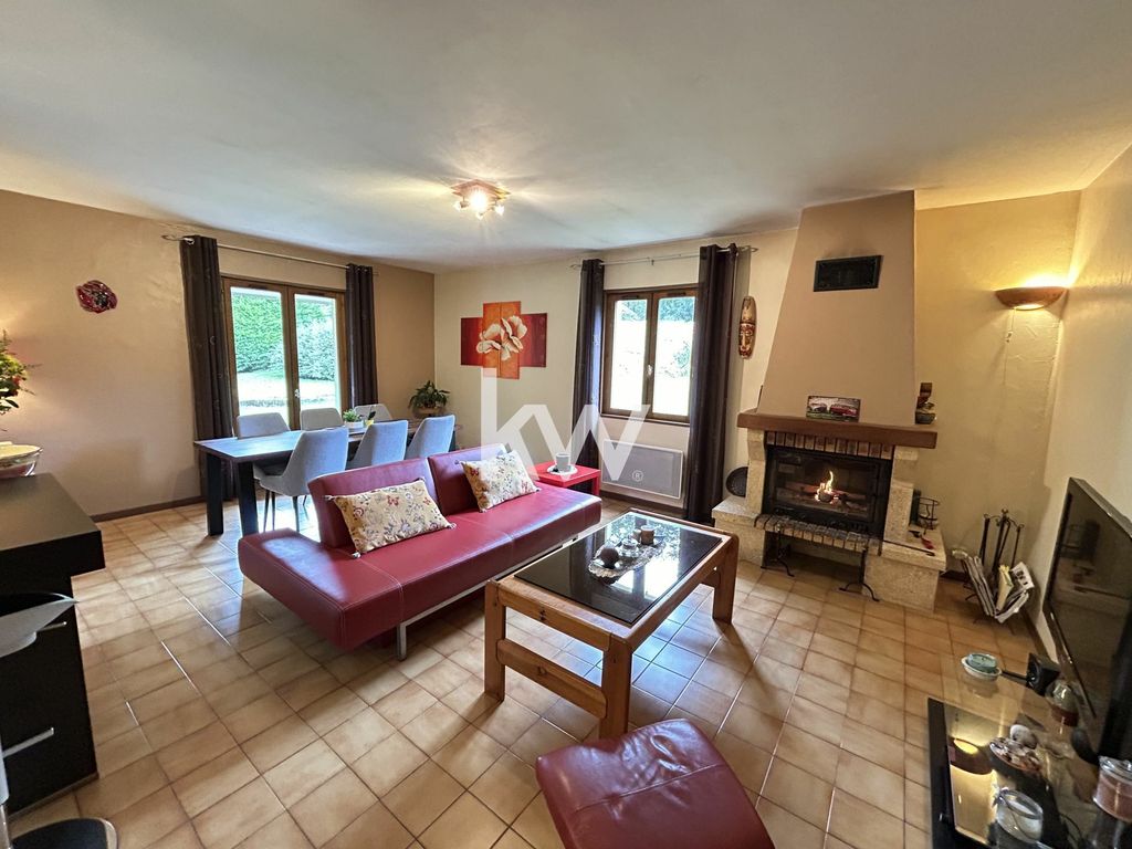 Achat maison à vendre 3 chambres 101 m² - Habère-Lullin